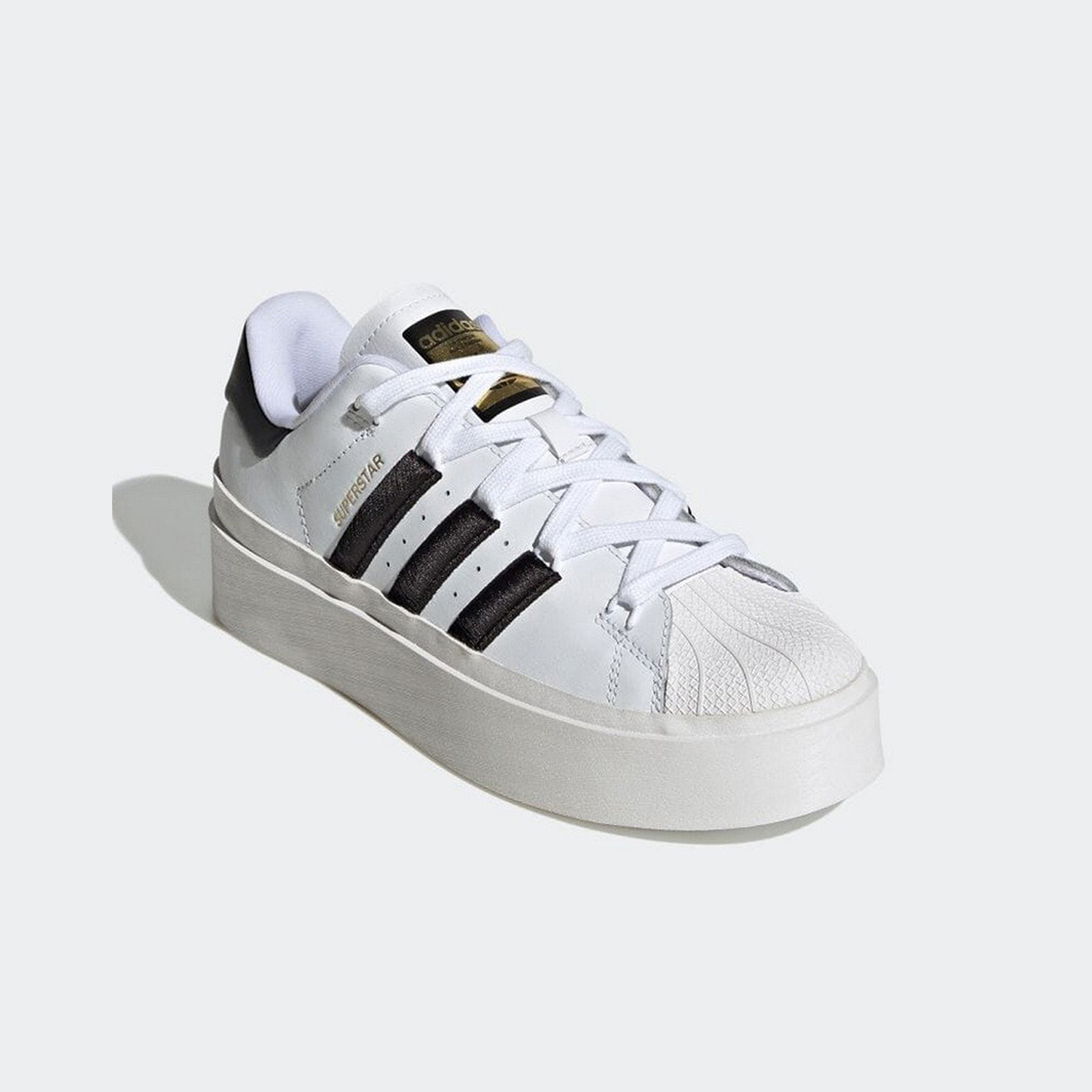 حذاء تزلج نسائي من Adidas Supe - مراجعة Adidas Shoes Superstar وسعره