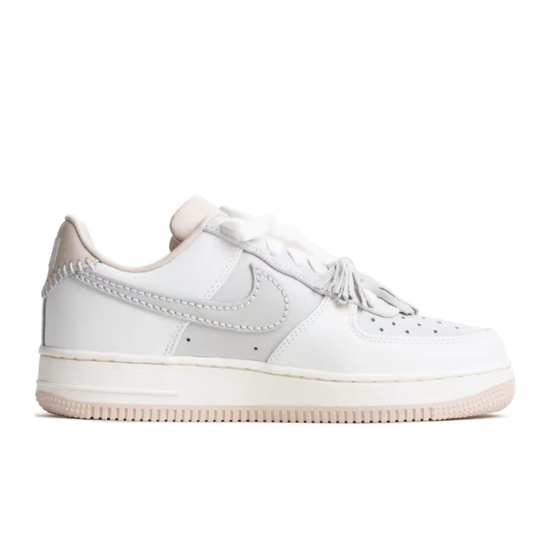 حذاء نايك اير فورس 1 لو للنساء - مراجعة Nike Shoes Air Force 1 وسعره